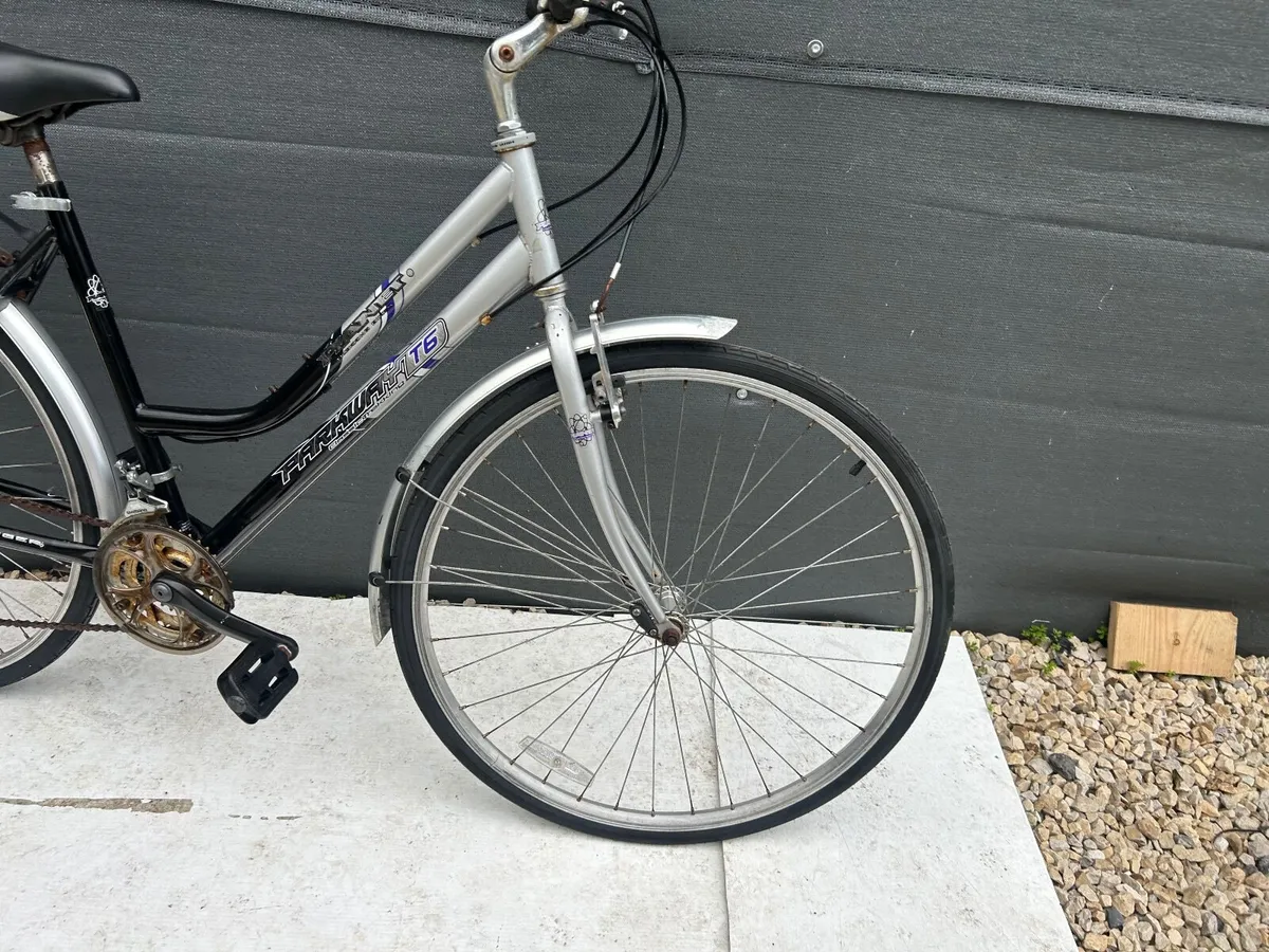 Parkway lady bike ❗️Open 7 days❗️ - Image 3