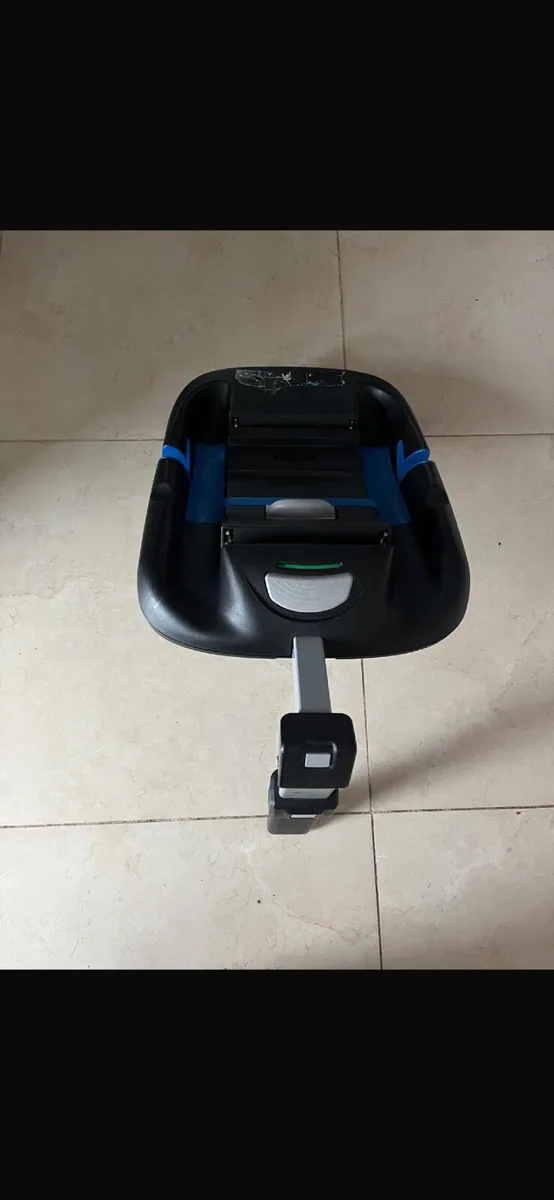 Isofix base - Image 1