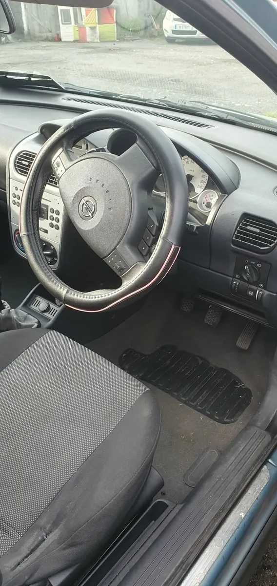 Opel Corsa 2006 - Image 2