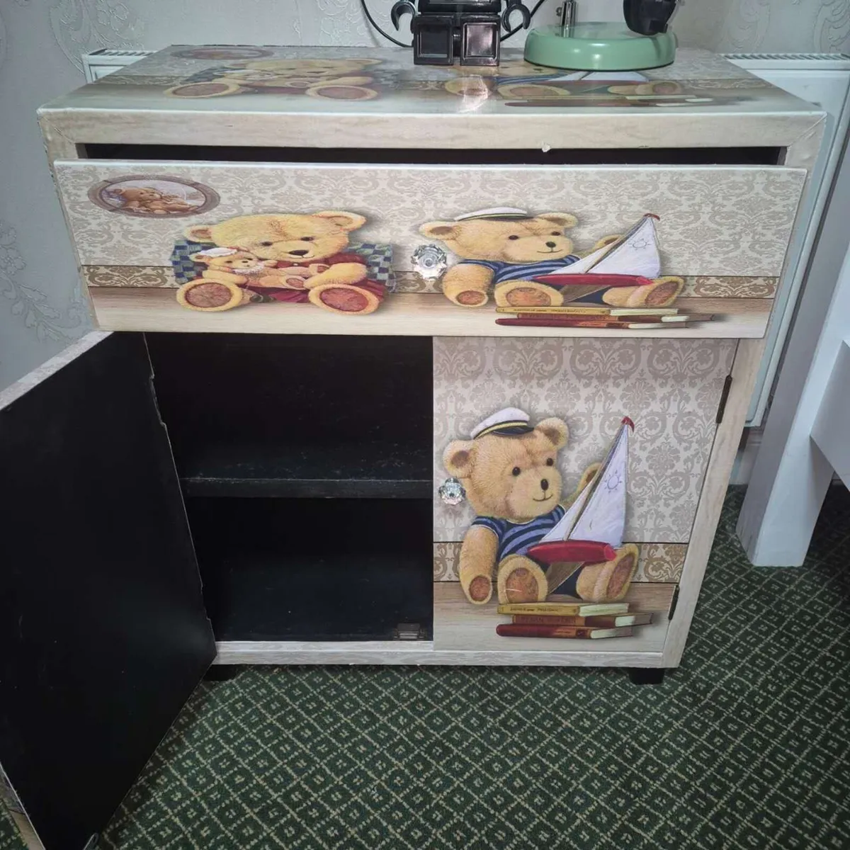 Children's bedside table - Image 1