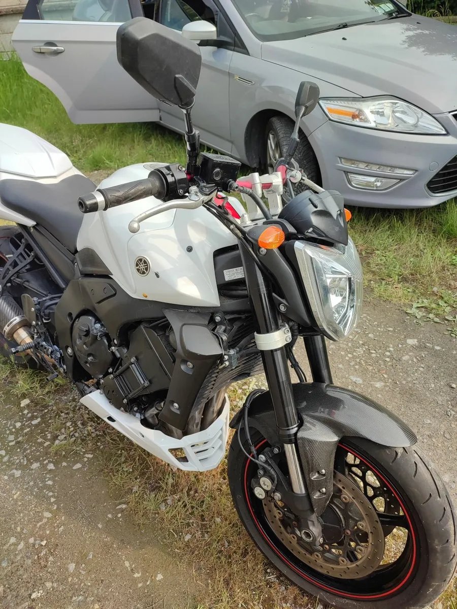Yamaha FZ1 Motorbike very low mileage - Image 2