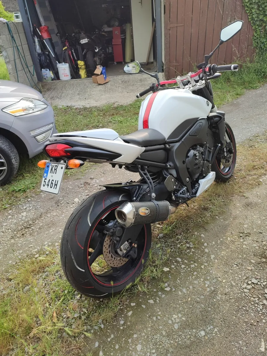 Yamaha FZ1 Motorbike very low mileage - Image 3