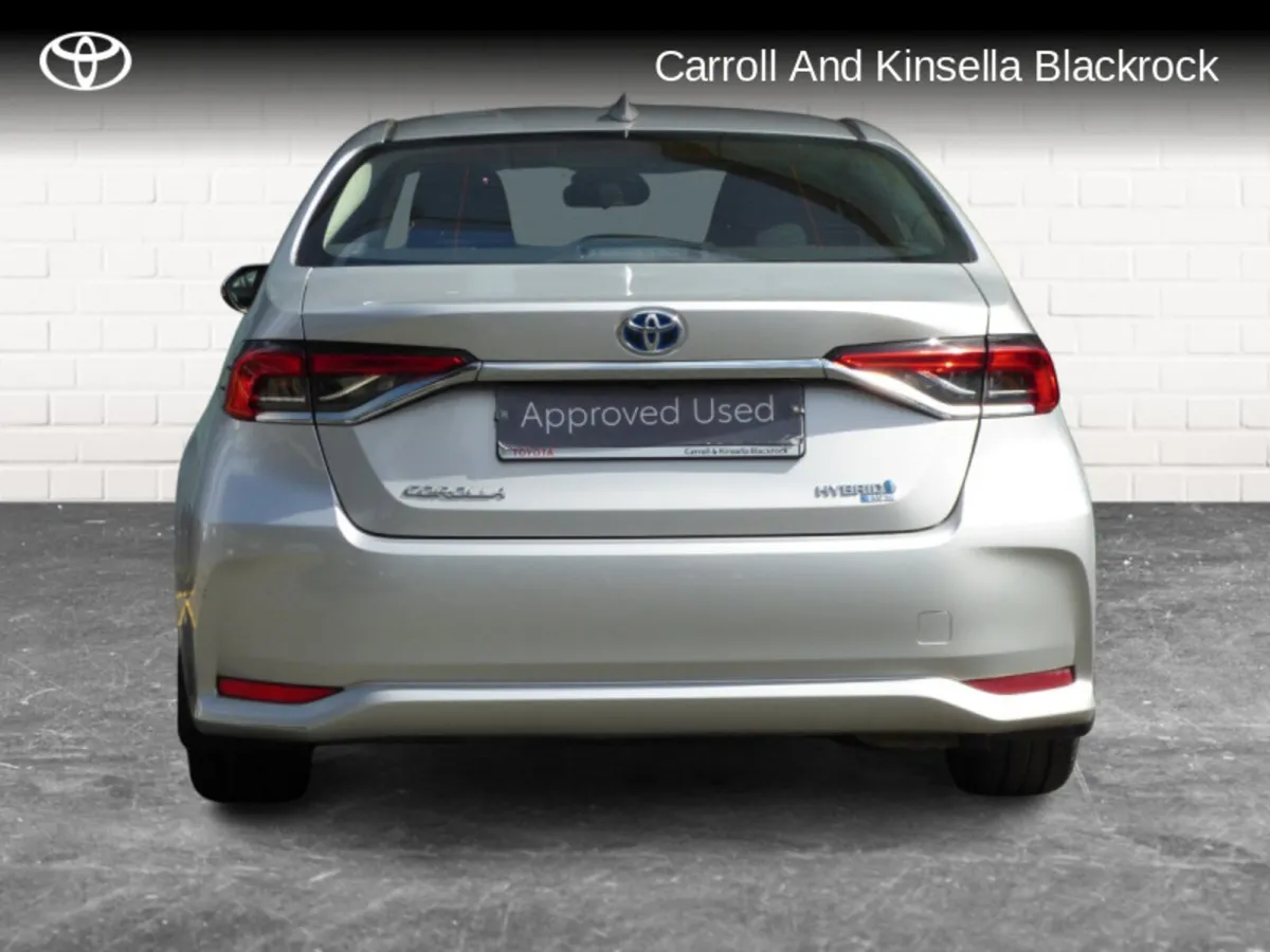 Toyota Corolla Hybrid Luna Saloon - Image 4