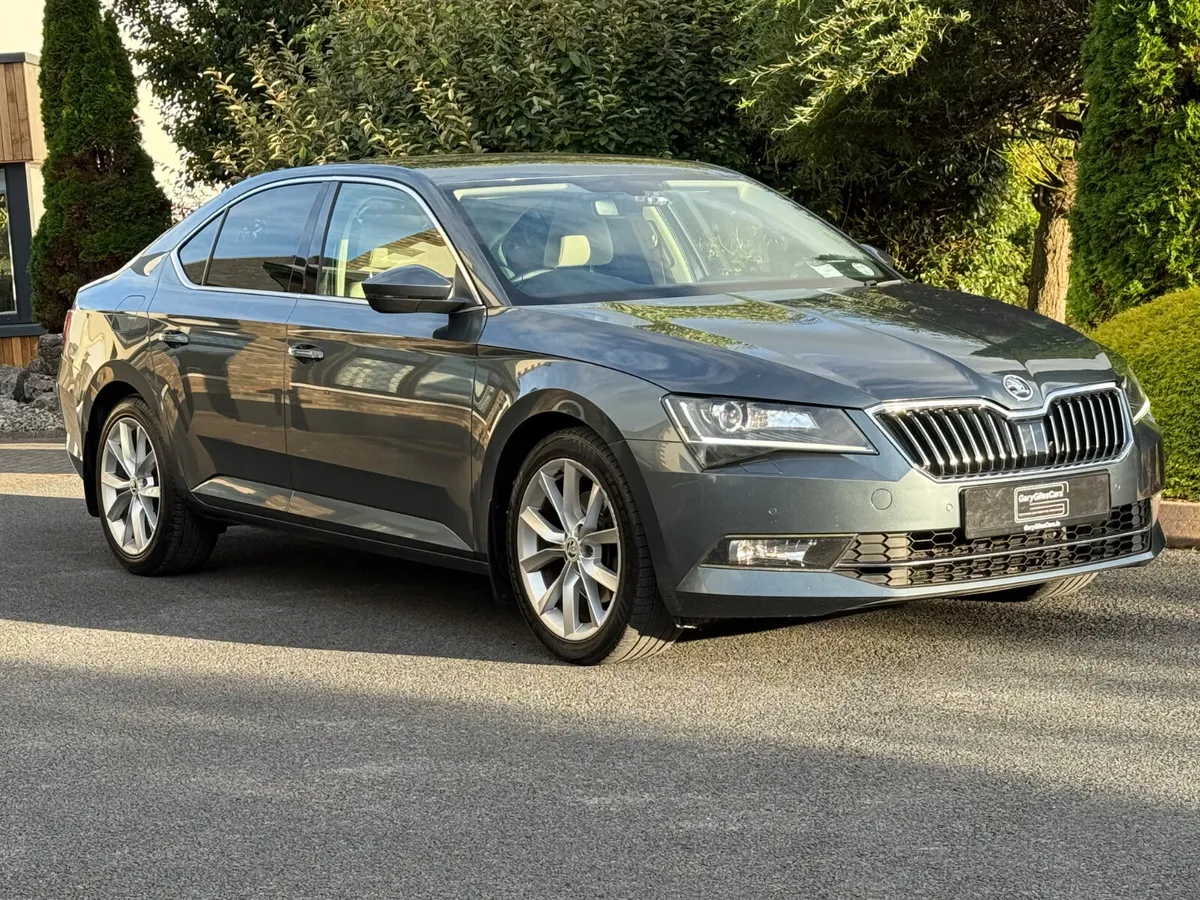 Immaculate 162 Skoda Superb DSG! - Image 1