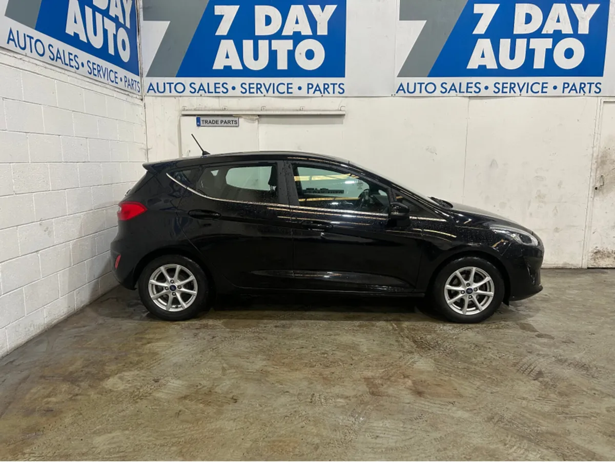 Ford Fiesta 1.0 ZETEC TURBO 100PS - Image 3
