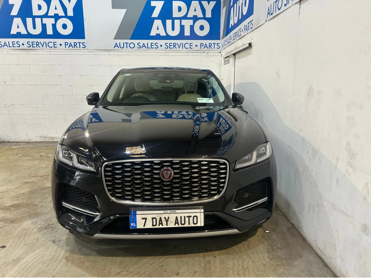 Jaguar F-Pace 2.0 PHEV AWD - Image 2