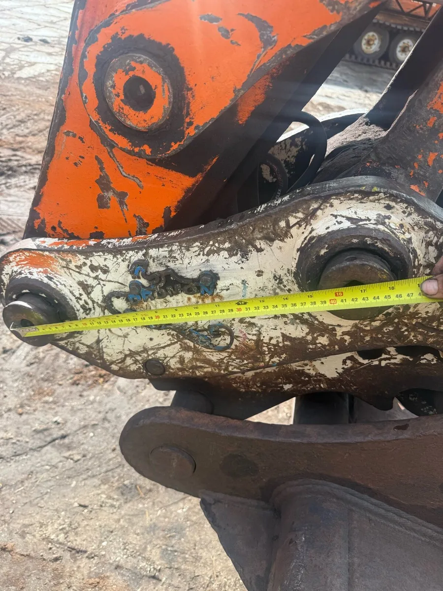 DROMONE 65MM PIN QUICK HITCH 12 TON - Image 1