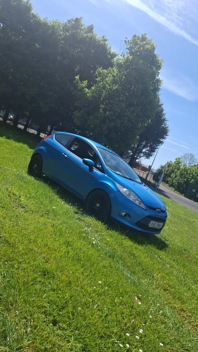 2011 Ford Fiesta Zetec - Image 1