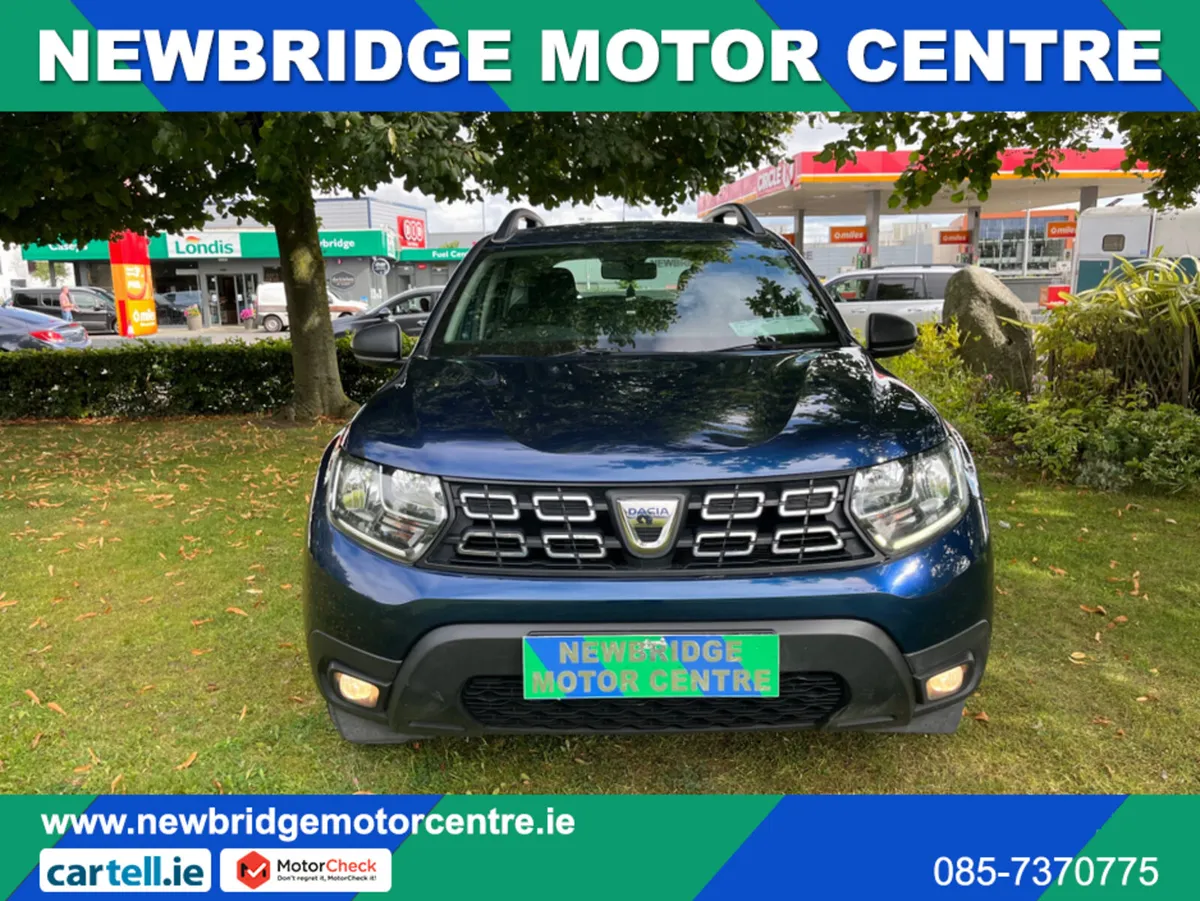 Dacia Duster ESSENTIAL BLUE DCI 115 RE 5DR - Image 2