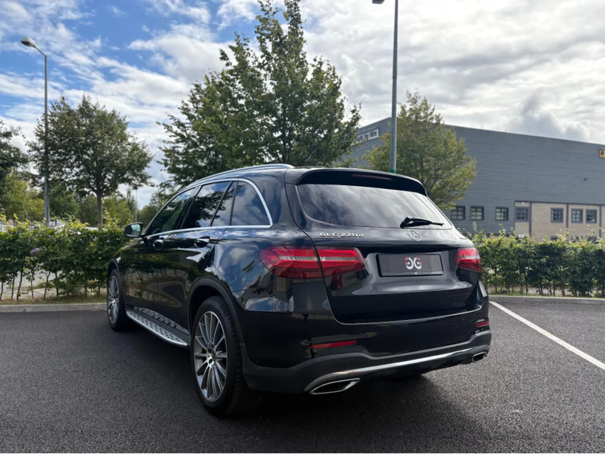 Mercedes-Benz GLC AMG PREMIUM PLUS *FULL SERVICE H - Image 3