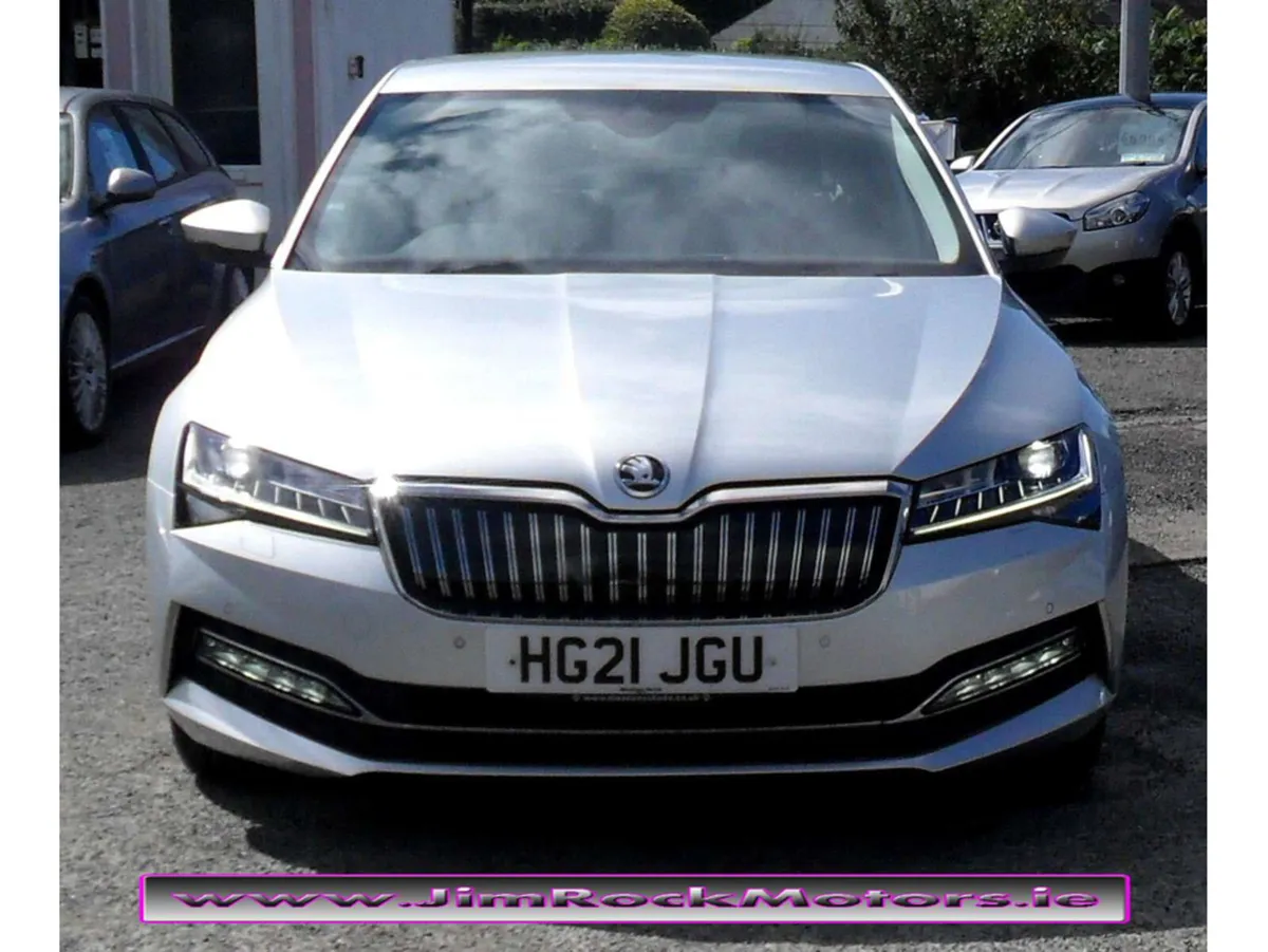 Skoda Superb 1.4 TSI STYLE PHEV   VERY LOW MILEAGE - Image 2