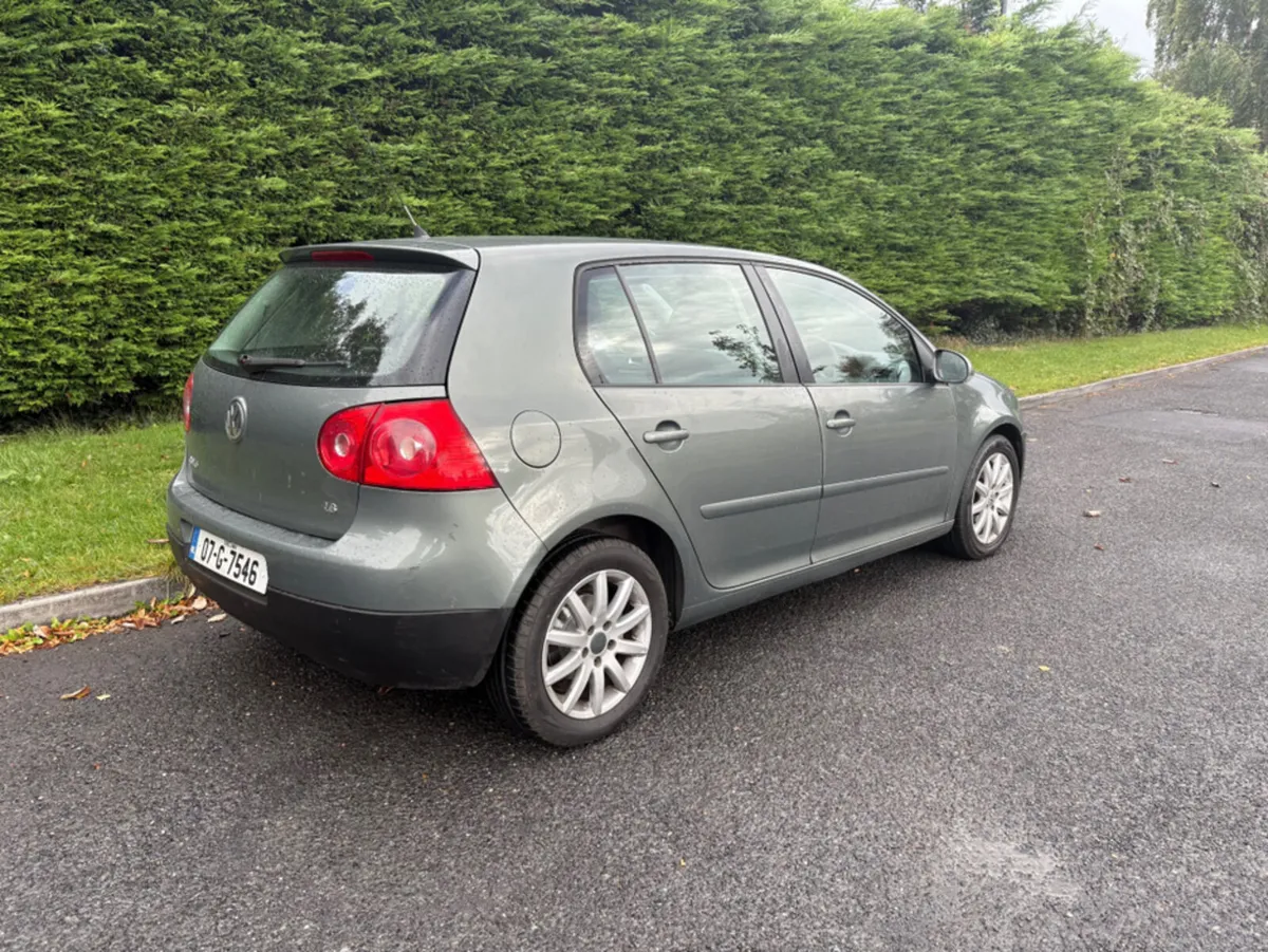Volkswagen Golf 1.6 102BHP 5DR A - Image 3