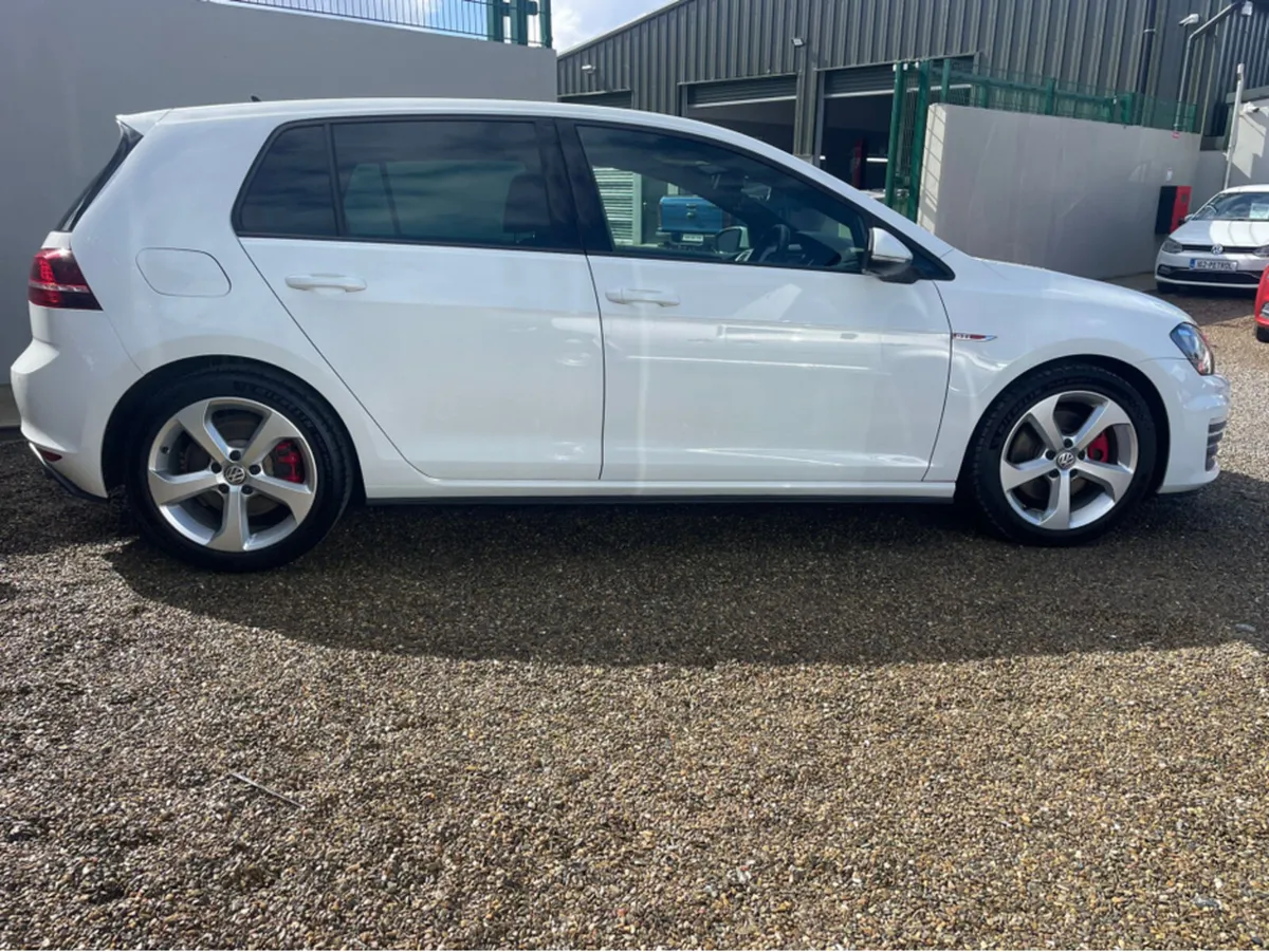 Volkswagen Golf 2.0GTI DSG - Image 3
