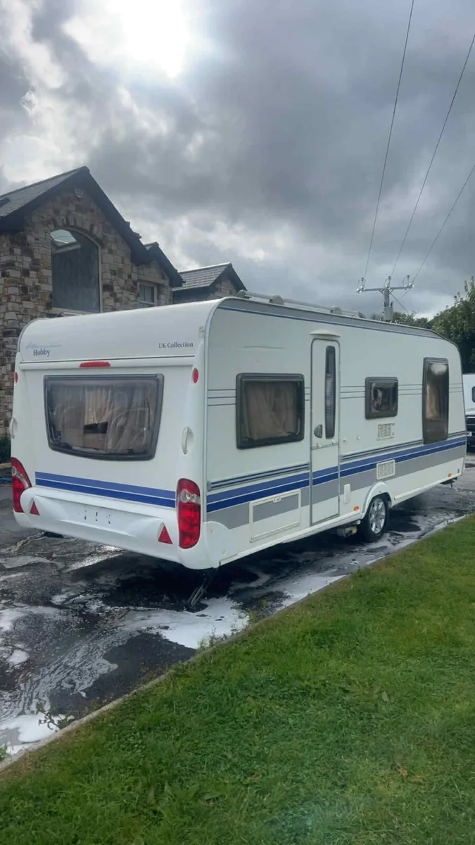 ✨STUNNING HOBBY EXCELLENT 4 BERTH ISLAND BED✨ - Image 3