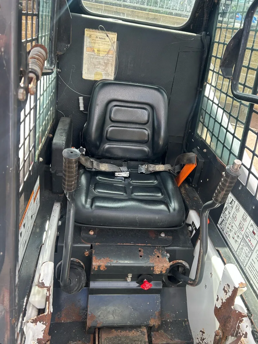 Bobcat s70 skid steer - Image 4