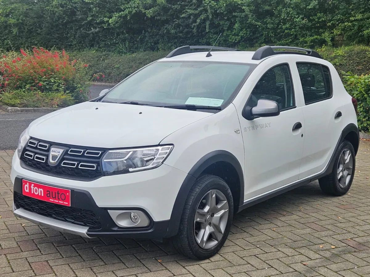 Dacia Sandero Stepway 1.0 PETROL ESSENTIAL  MODEL* - Image 3