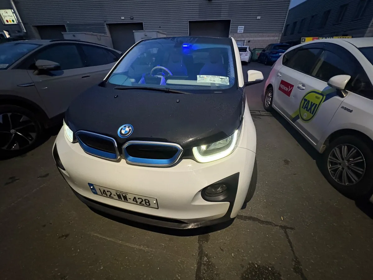 BMW iЗ Ultimate Spec - Image 3