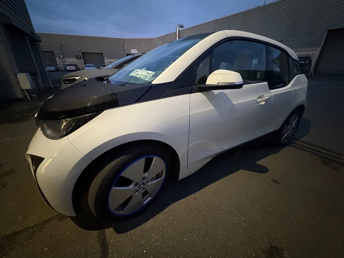 BMW iЗ Ultimate Spec - Image 4