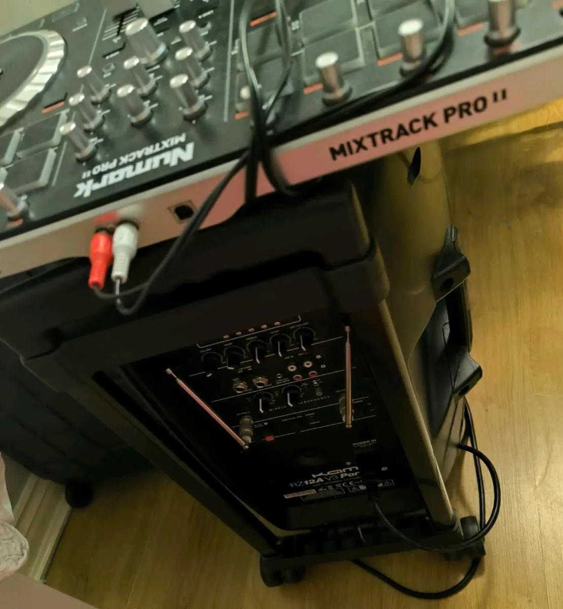 DJ controller and Kam Bluetooth speaker bundle - Image 2