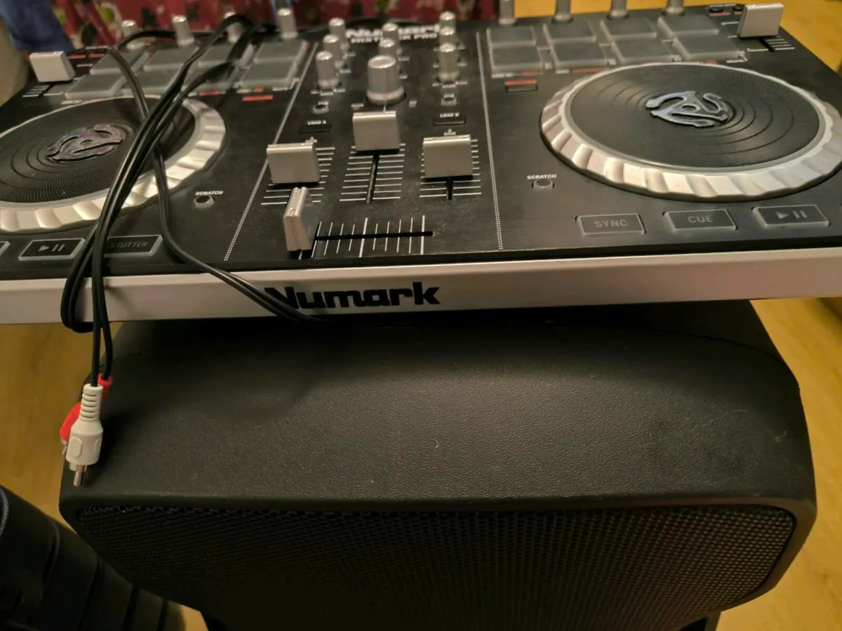 DJ controller and Kam Bluetooth speaker bundle - Image 3