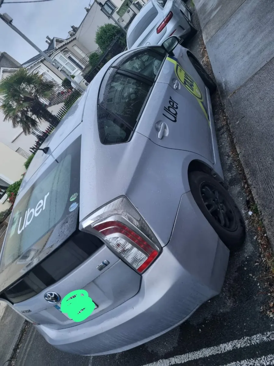Toyota Prius Hybrid 2013 For Sale. - Image 4