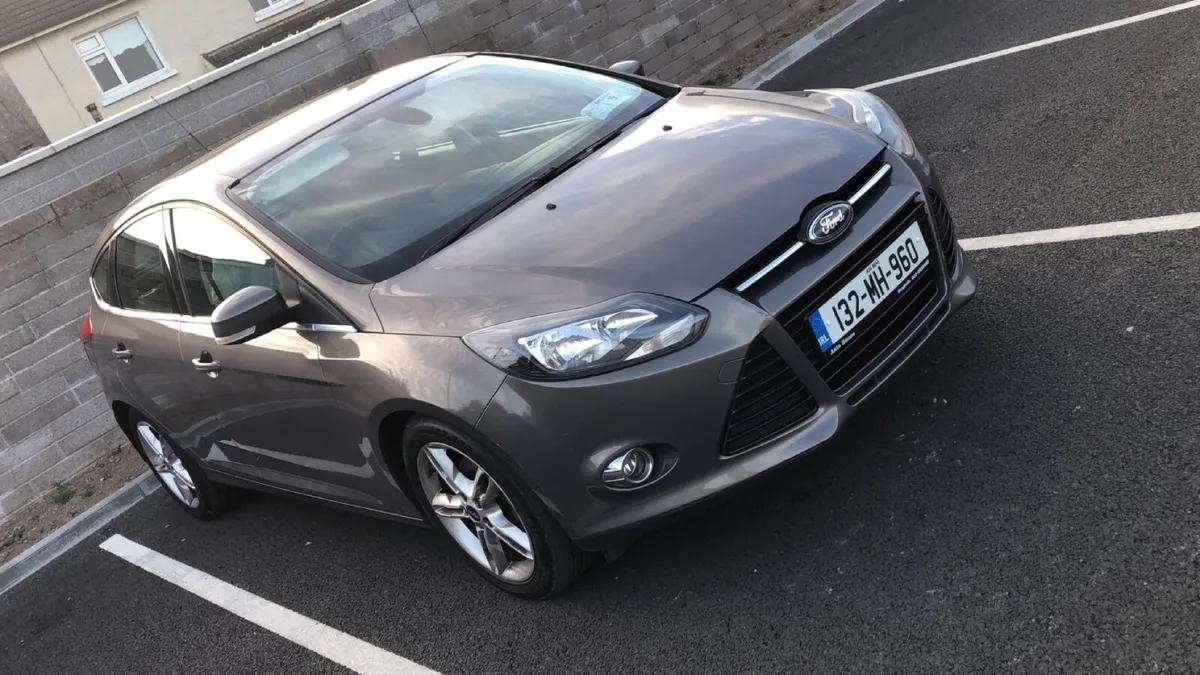 Ford Focus 2013 - Image 2