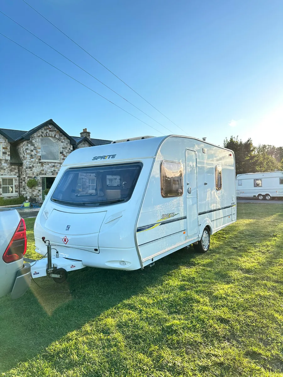 ✨STUNNING SPRITE ALPINE 4 BERTH FIXED BED✨ - Image 1