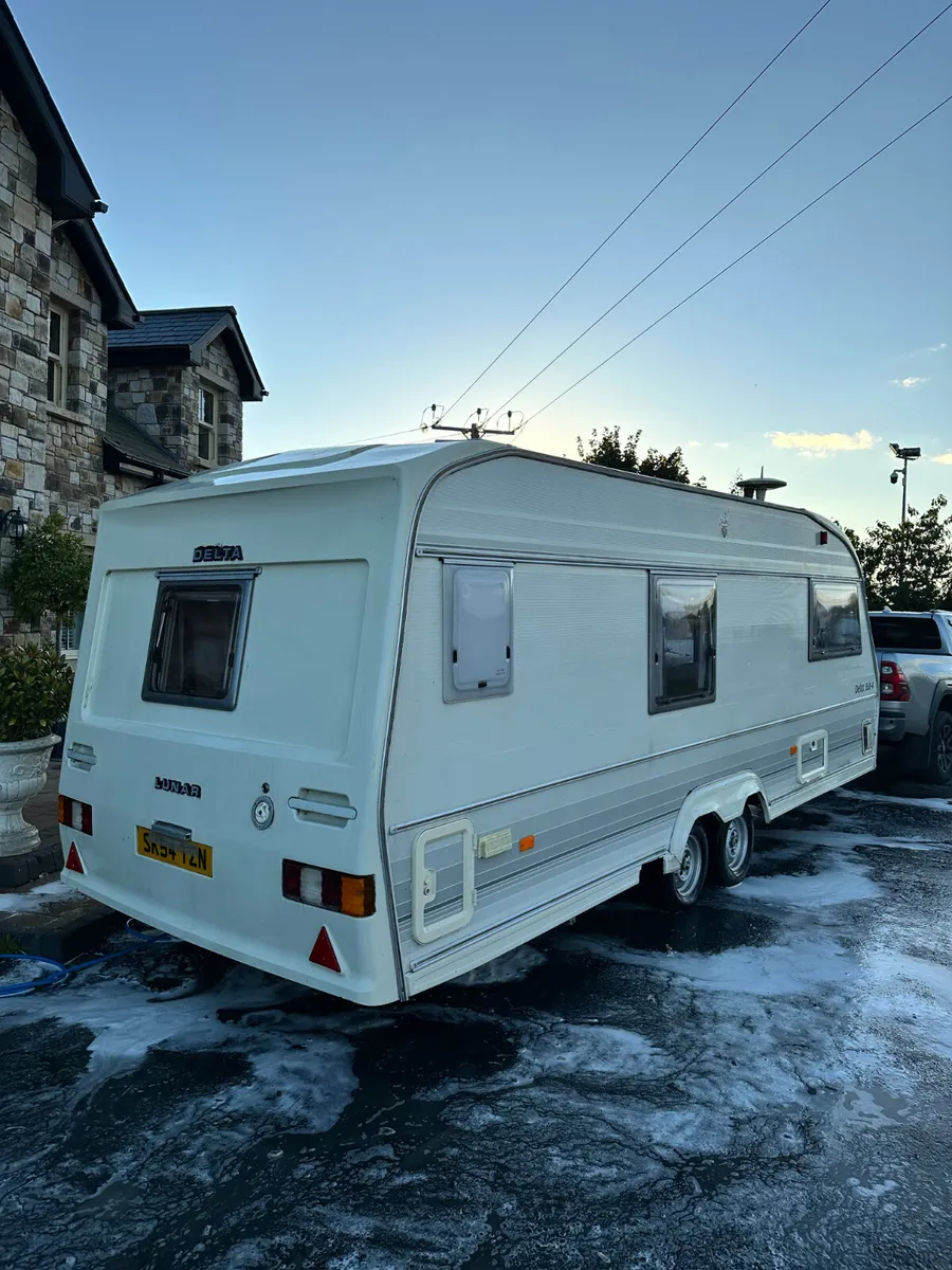✨BARGAIN LUNAR DELTA 4 BERTH✨ - Image 2