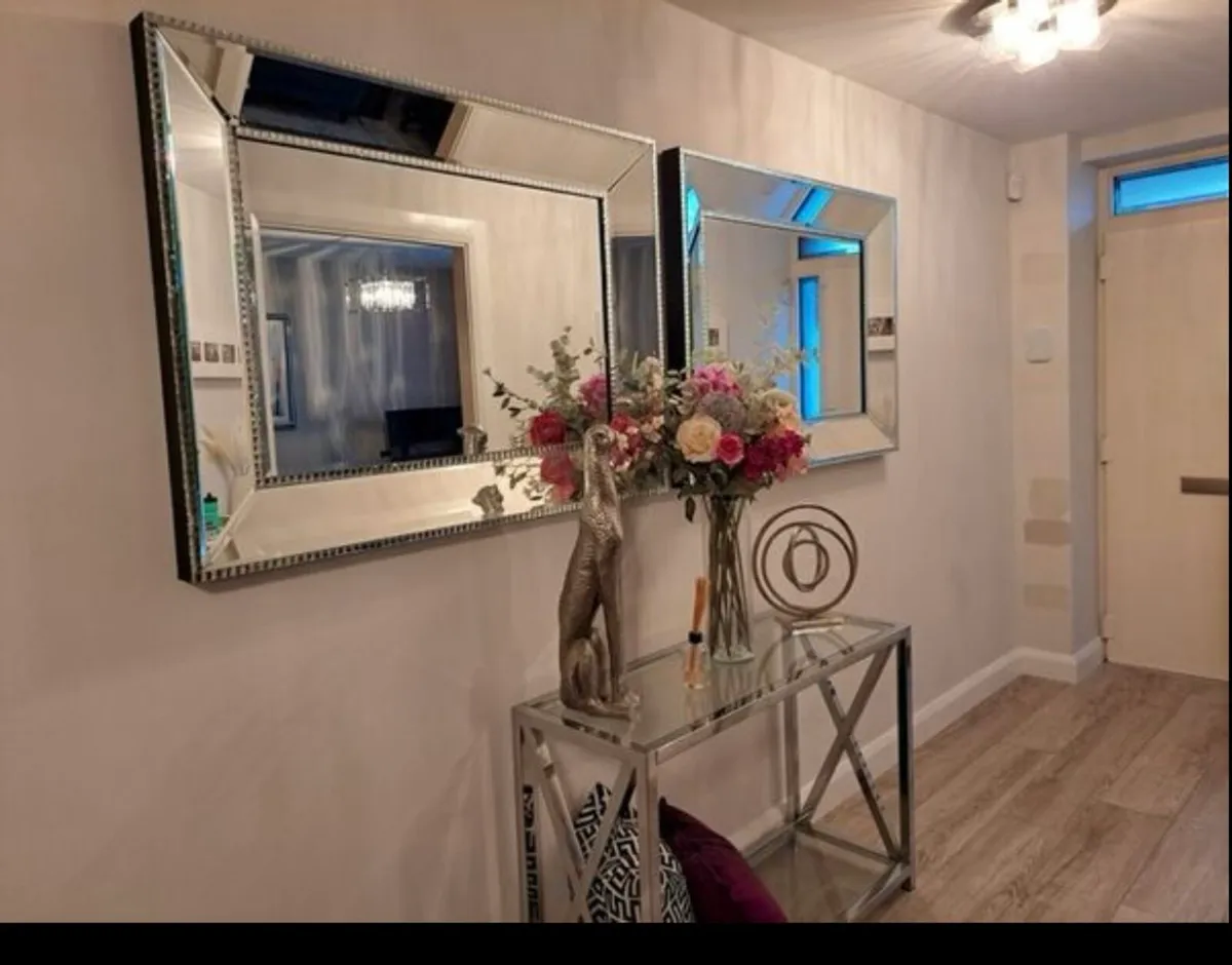 Mirrors - Image 3