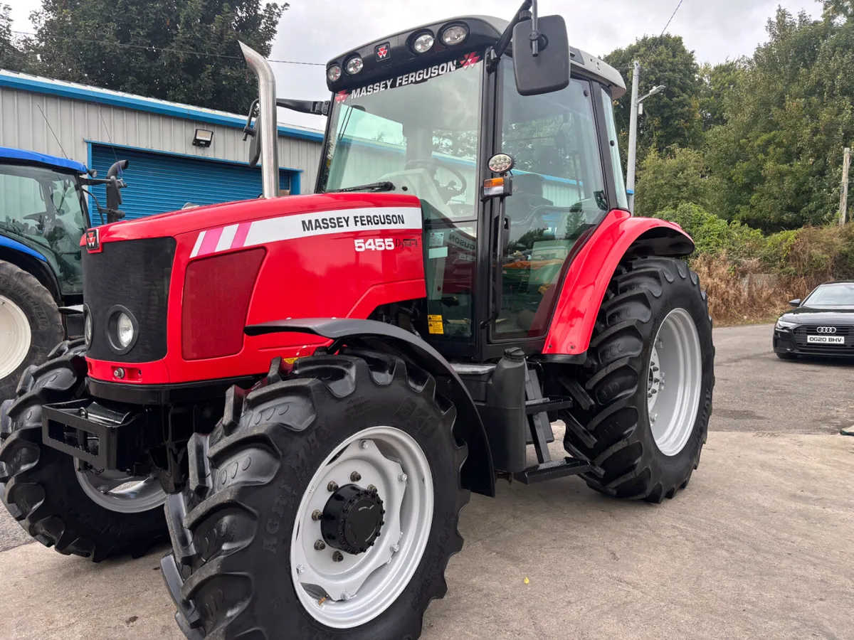 Massey Ferguson 5455 - Image 2