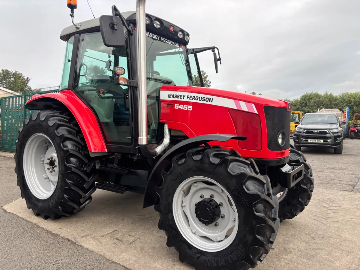 Massey Ferguson 5455 - Image 1