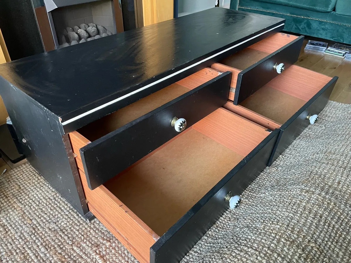 TV stand - Image 2
