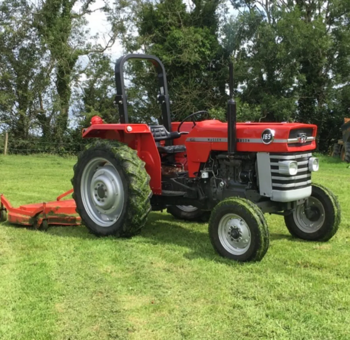 Massey Ferguson 165 - Image 1
