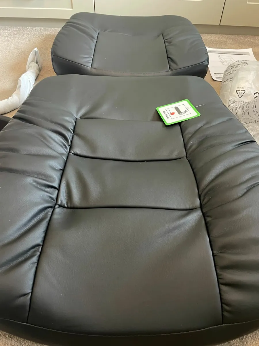Moore Cantilever Office Chair – ​B​rand NEW - Image 3