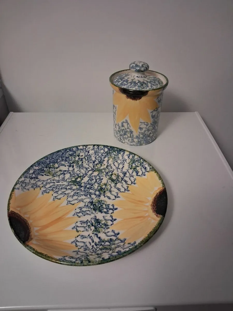 Vintage Poole Pottery 'Sunflower'