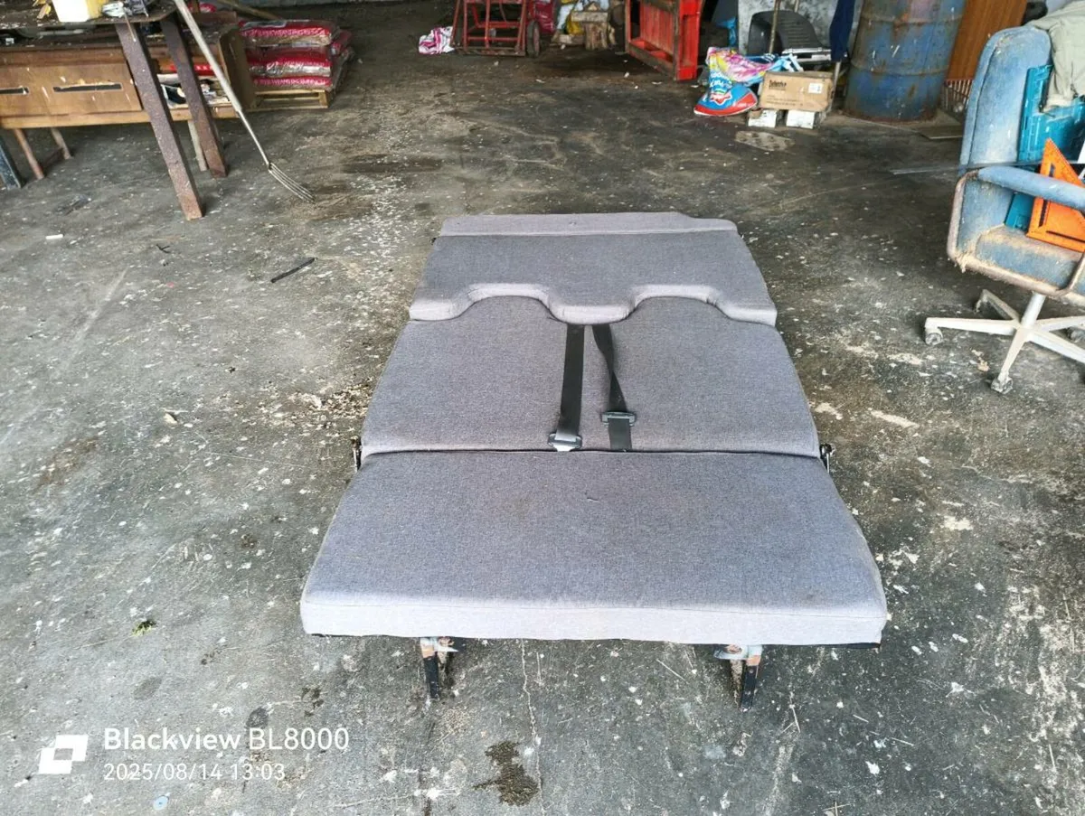 Rock and roll bed - Image 1