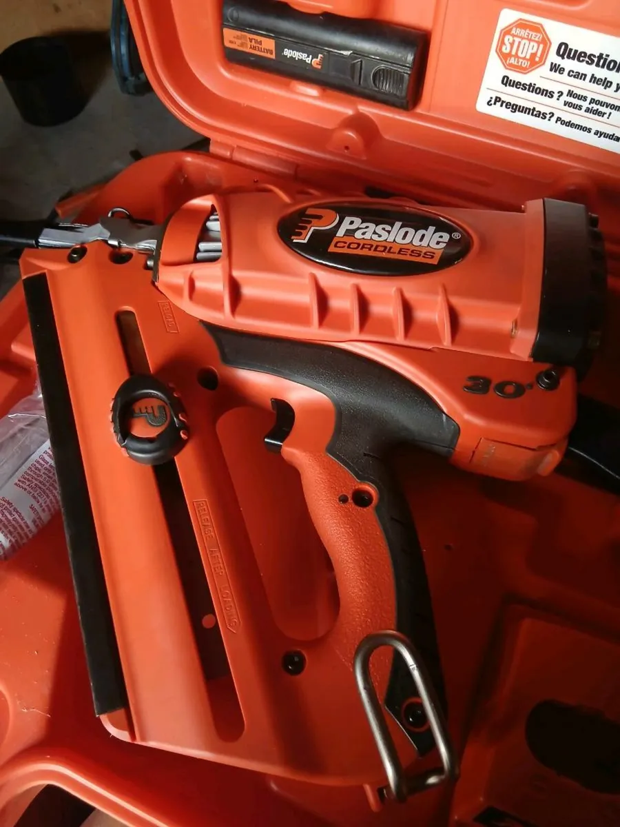 Paslode 30 degree Framing Nail Gun - Image 3