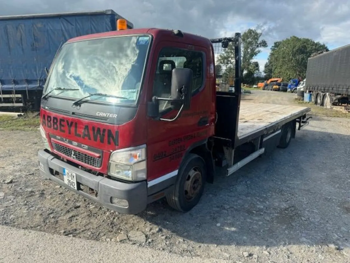 Mitsubishi FUSO 2011 - Image 3