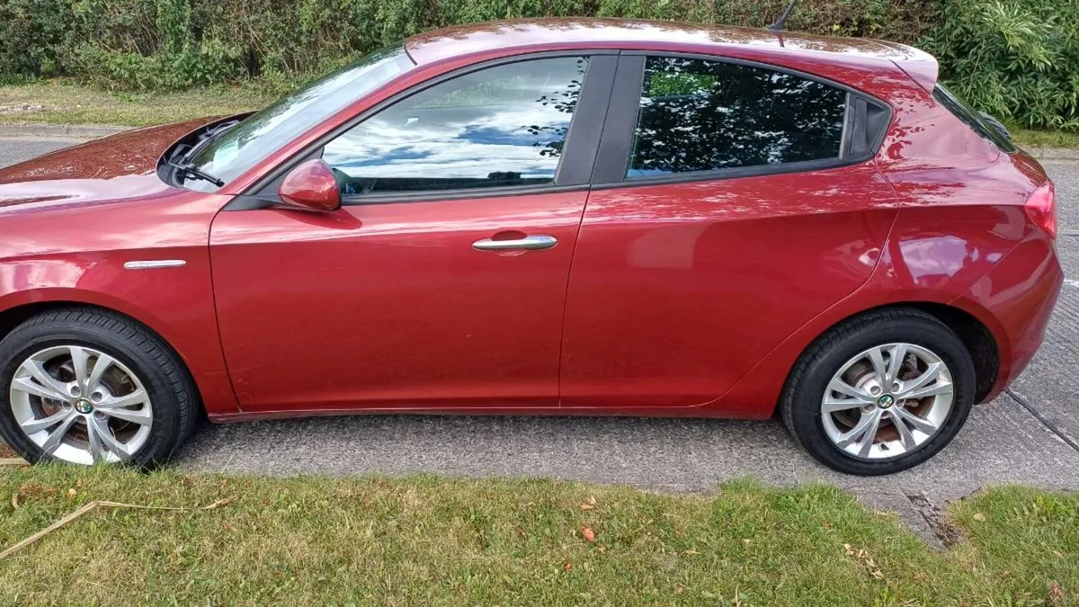 Alfa Romeo Guilietta 1.4 TB 120 low klms - Image 3