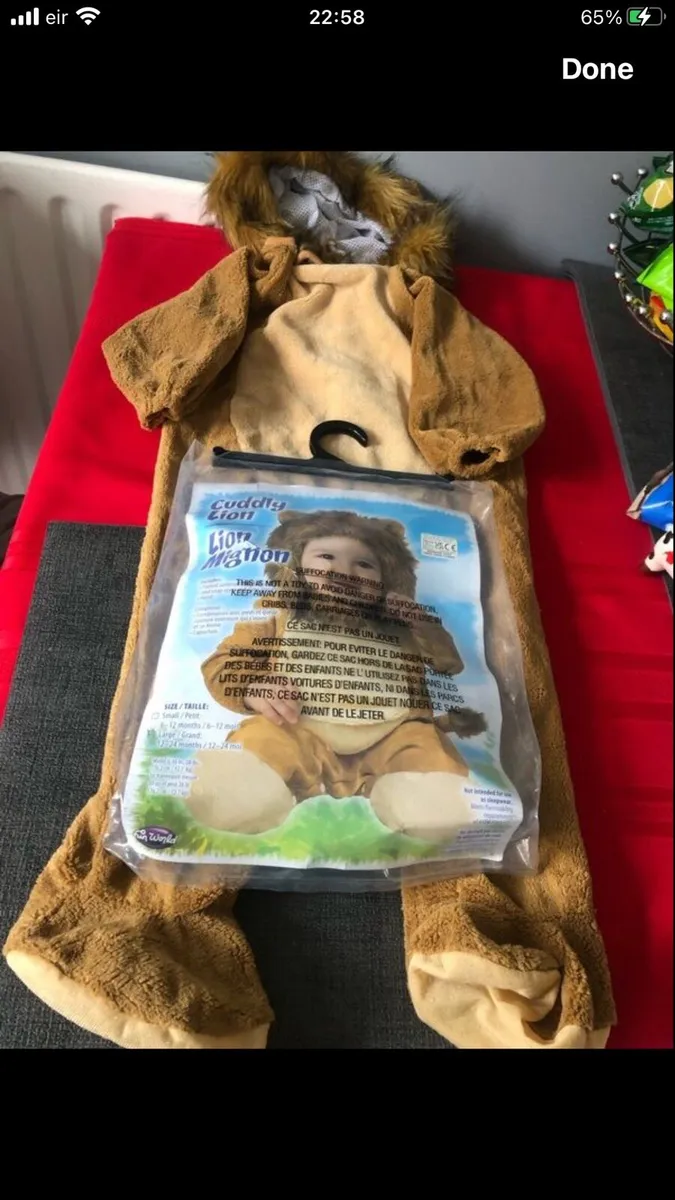 Boys new costume age 1/2 €15 - Image 4