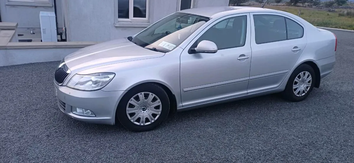 Skoda Octavia 1.6 TDI Ambition **NCT/TAX 05/25*** - Image 1