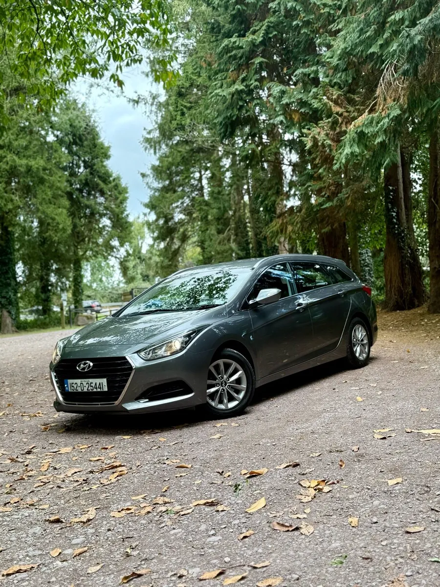152 Hyundai i40 estate - Image 1