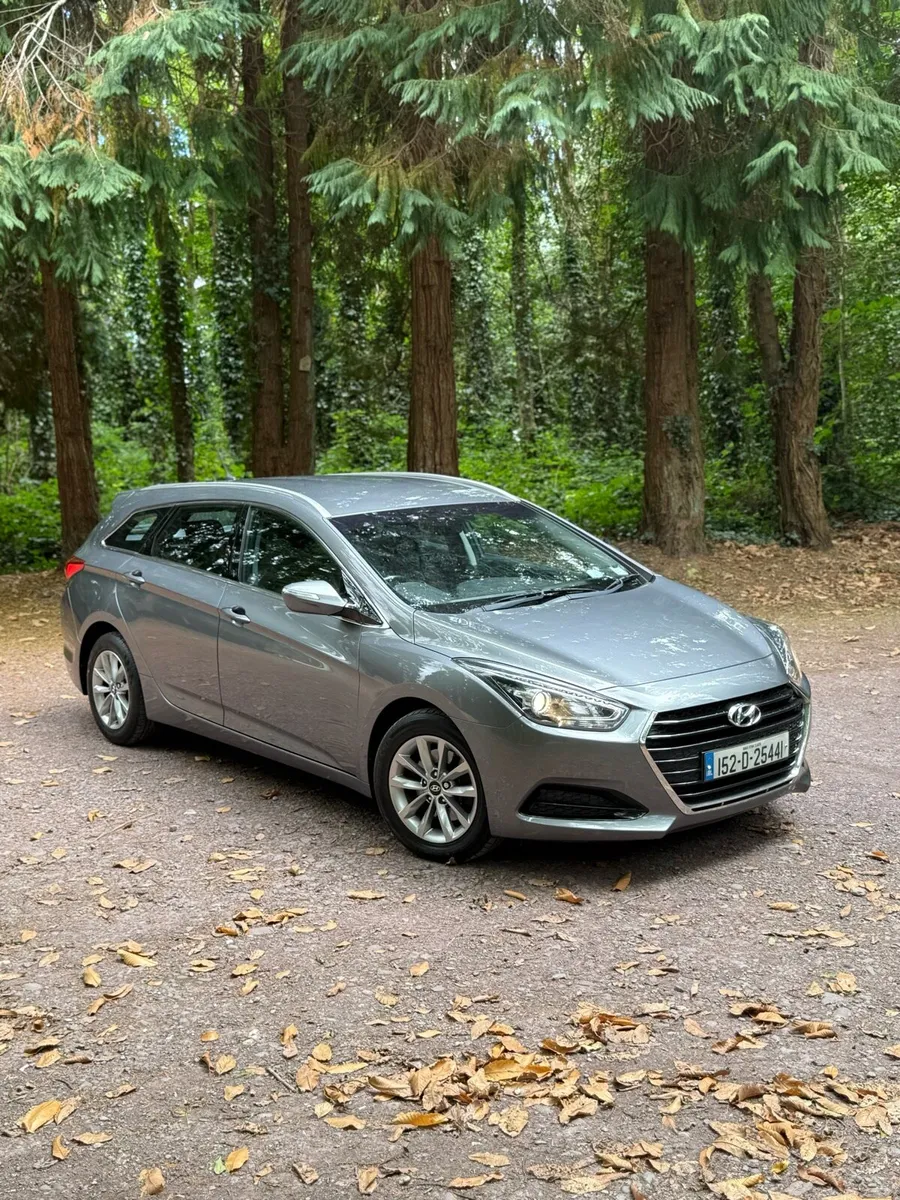 152 Hyundai i40 estate - Image 2
