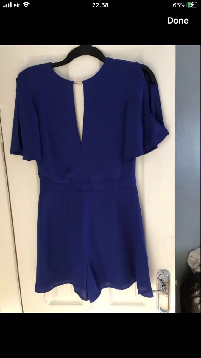 Ladies stunning suit size 10 €10 - Image 1