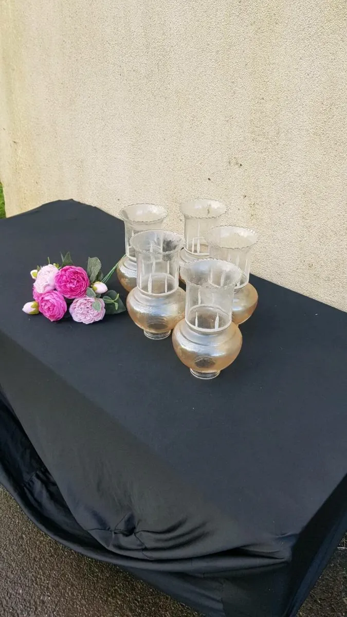 Chamdelier 5 glass globes possible to post
