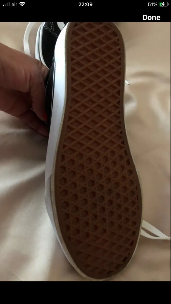 Mens new trainers size 8 €30 - Image 2