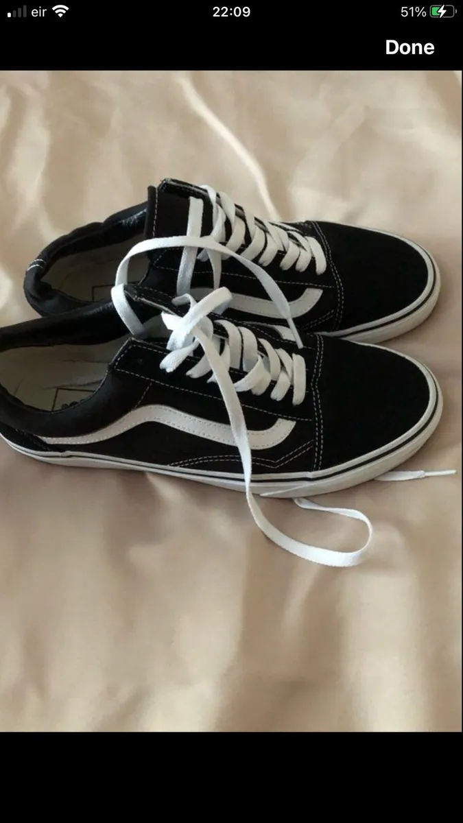 Mens new trainers size 8 €30 - Image 4