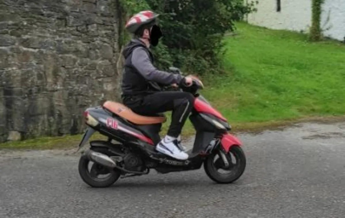 171 Toros 50 cc Scooter - Image 3