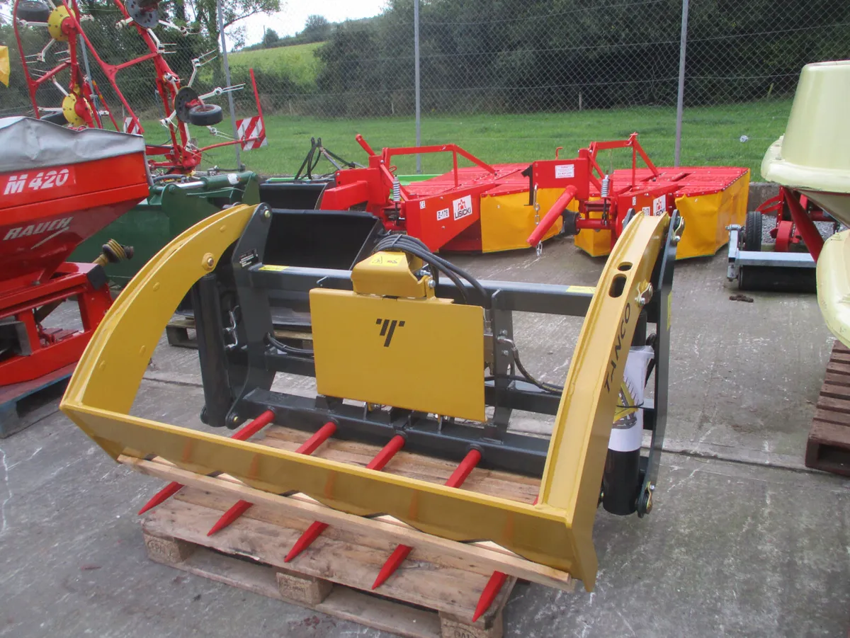 TANCO BALE SPLITTER