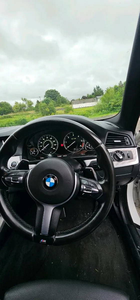 Bmw 520d m sport - Image 2